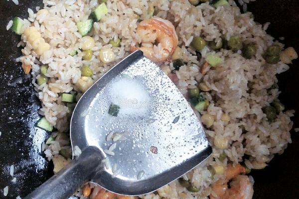 虾仁菠萝炒饭的做法图解8