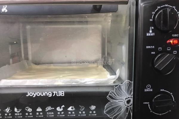 葡萄干奶油蛋糕卷的做法图解12