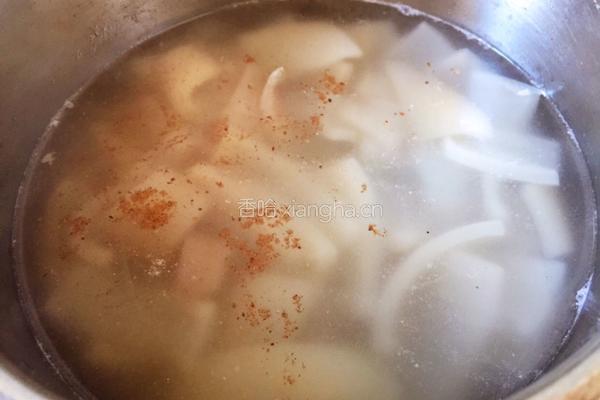 肉皮烧土豆片的做法图解1