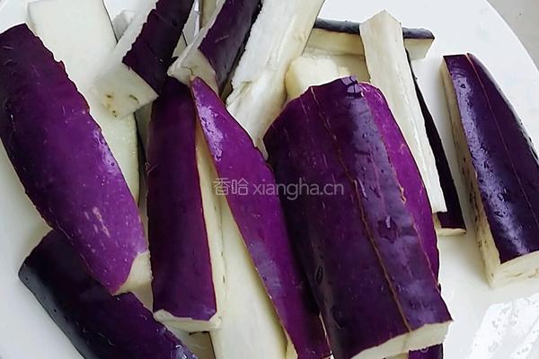 茄子炒肉的做法图解1