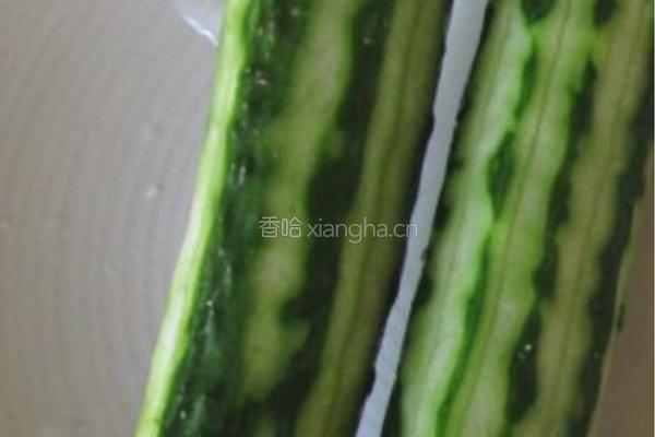 手拍黄瓜的做法图解1