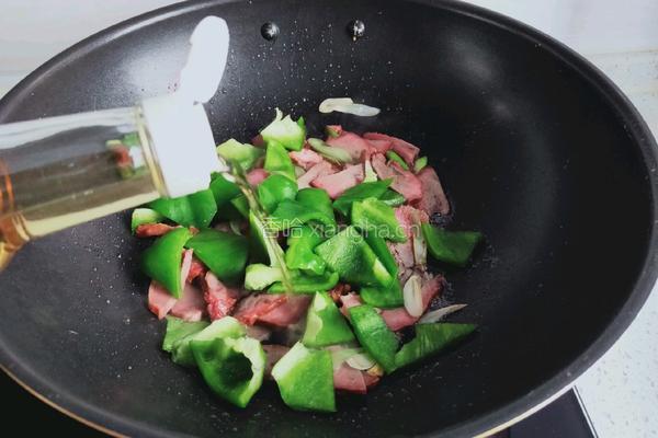 辣椒炒猪舌的做法图解6