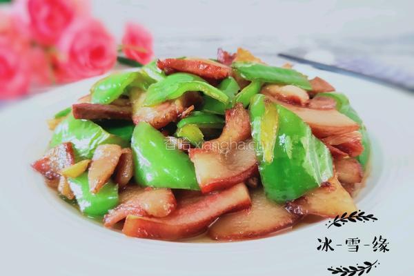 辣椒炒猪头肉的做法图解1