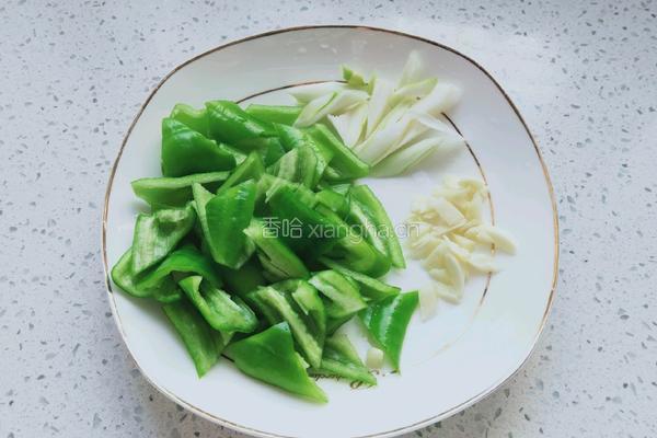 辣椒炒猪头肉的做法图解3