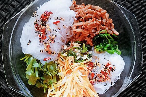 凉拌菠菜肉丝粉的做法图解12