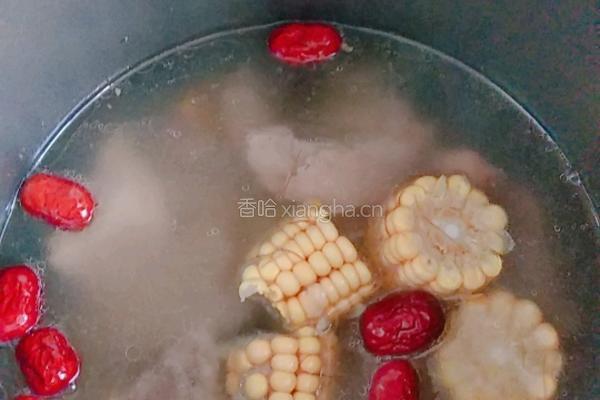 玉米骨头汤的做法图解6