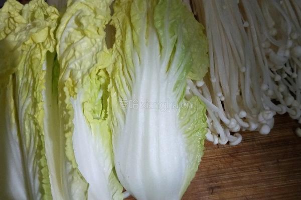 香辣娃娃菜金针菇的做法图解1