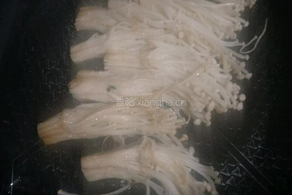 香辣娃娃菜金针菇的做法图解3
