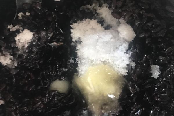蒸蜂蜜黑糯米饭的做法图解4