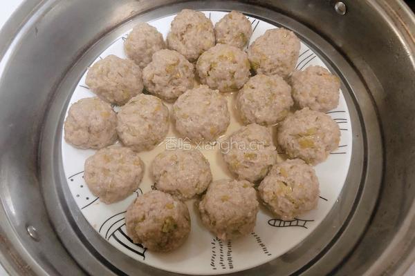  蒸香芹藕丁肉丸的做法图解9