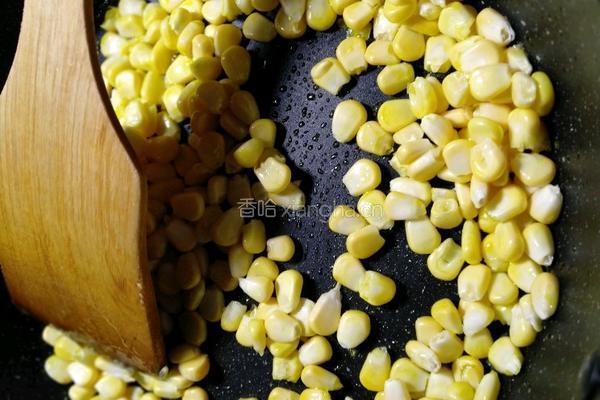 玉米炒饭的做法图解3