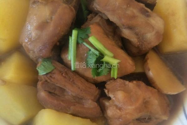 红烧排骨炖土豆