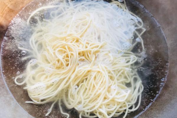 私房酸汤面的做法图解8