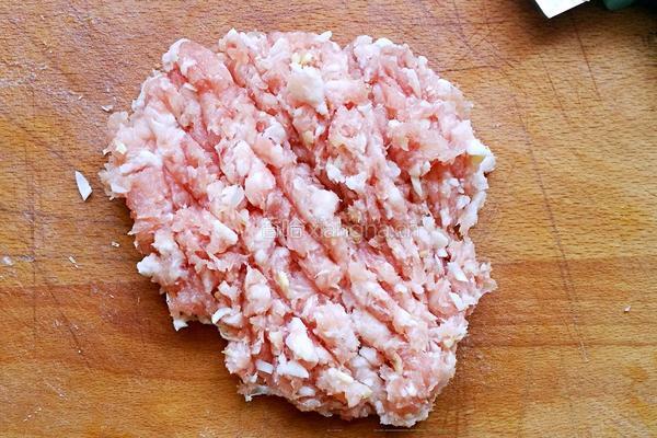 肉末金针菇的做法图解2