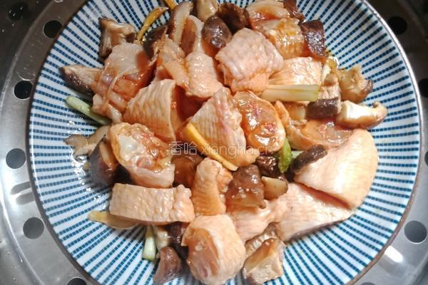 香菇蒸鸡翅的做法图解8