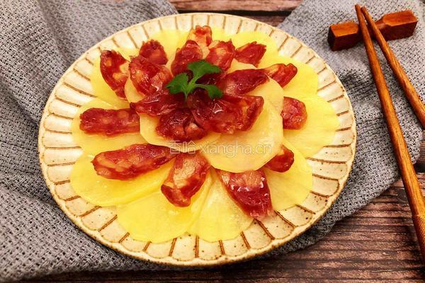 腊肠蒸土豆的做法图解8