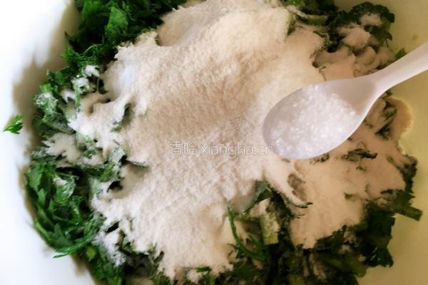粉蒸茼蒿的做法图解3