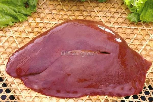 盐水猪肝的做法图解1