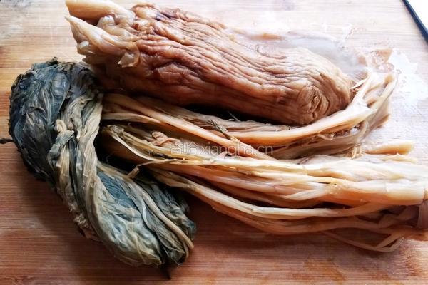 头菜炒肉末的做法图解1
