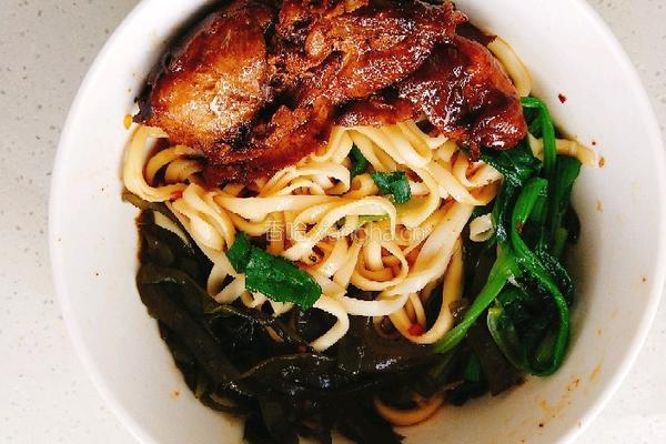 菠菜鸡肉拌面的做法图解5
