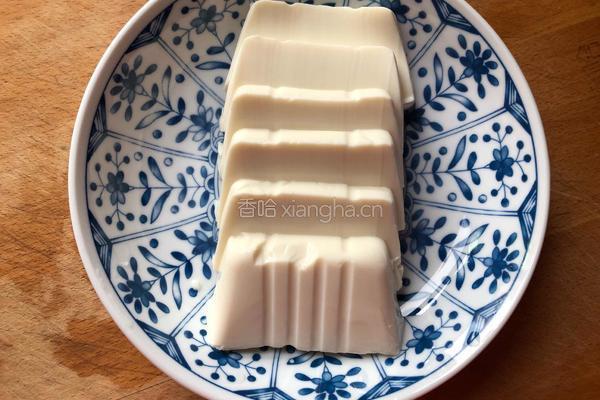 豆腐抱蛋的做法图解3