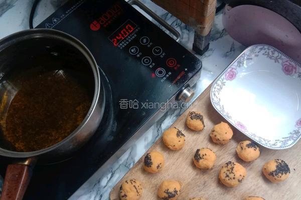 油炸红薯丸子的做法图解8