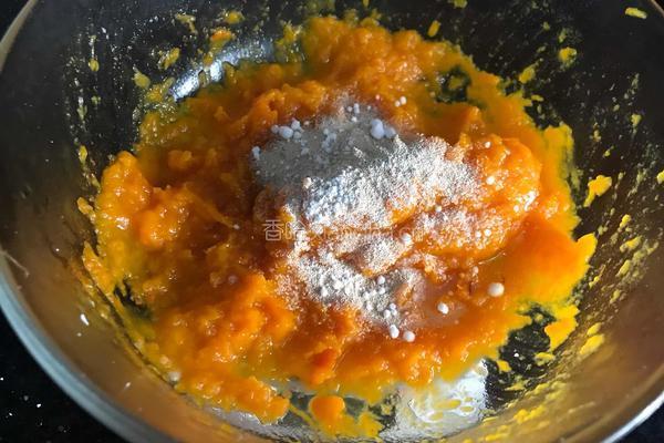 土豆馒头的做法图解1
