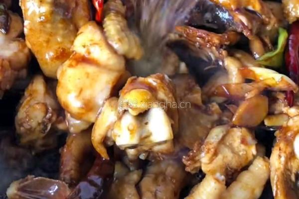 香菇黄焖鸡的做法图解3