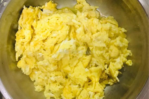 素菜炒饼的做法图解2