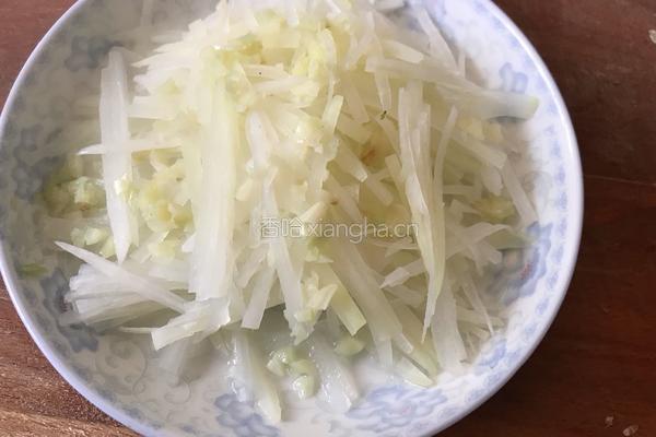 香菇酱拌萝卜丝的做法图解6