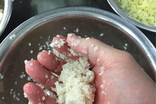 煎封酿藕片的做法图解2