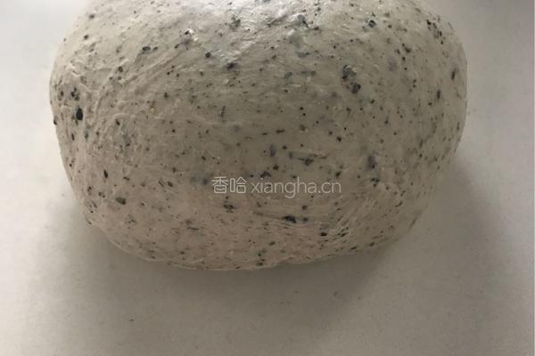 黑芝麻面包的做法图解2