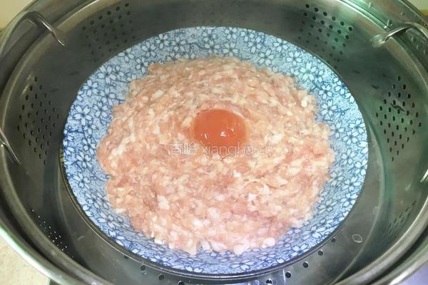 咸蛋黄蒸肉饼的做法图解6