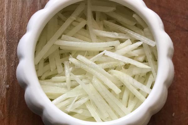 鲜橙萝卜（止咳化痰）的做法图解2