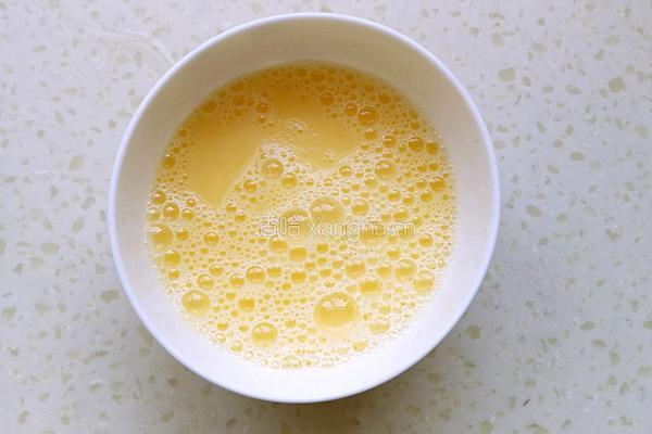 米饭蒸蛋的做法图解1
