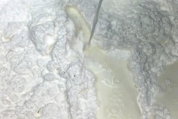 火龙果雪媚娘的做法图解1
