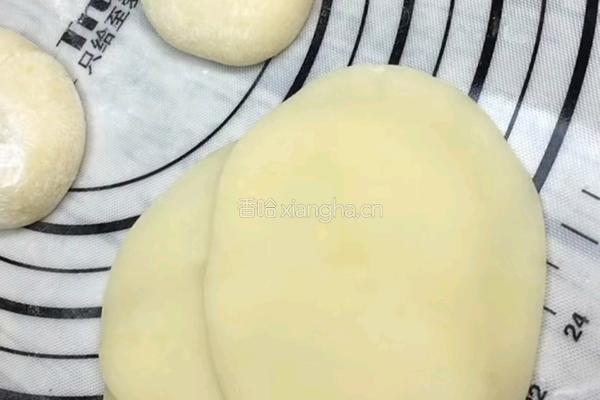 火龙果雪媚娘的做法图解6