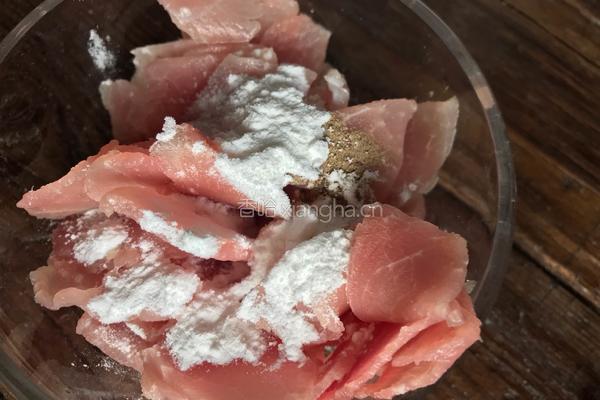 腐竹瘦肉汤的做法图解3