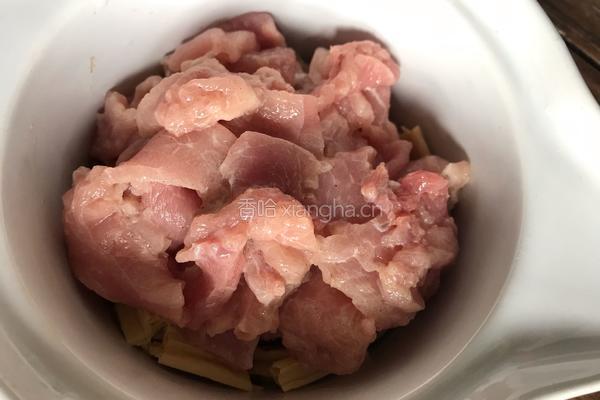 腐竹瘦肉汤的做法图解7