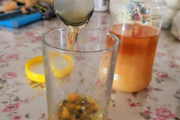 百香果柠檬茶的做法图解5