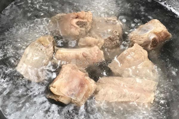 陈皮炖排骨的做法图解1