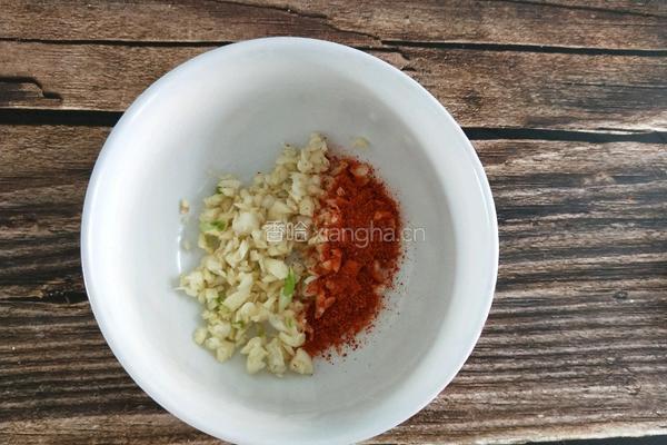 蘸菜料汁的做法图解3