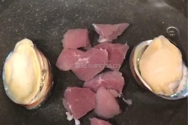 鲍鱼无花果瘦肉汤的做法图解2