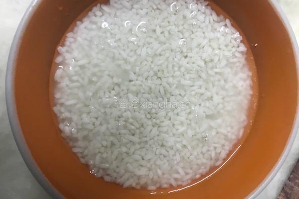 蒸红枣花生糯米饭的做法图解4