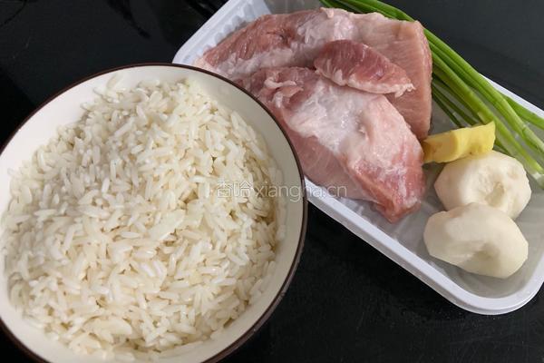 荸荠糯米肉丸的做法图解1