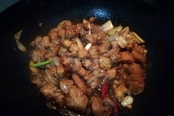 土豆红烧肉的做法图解3