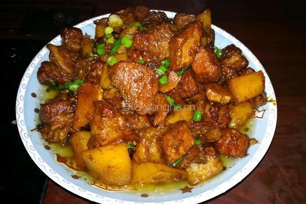 土豆红烧肉的做法图解4