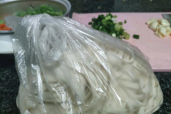 青椒肉丝面的做法图解5