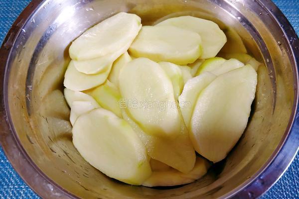 培根蒸土豆片的做法图解3