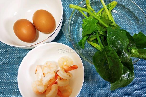 菠菜虾仁蛋羹的做法图解2